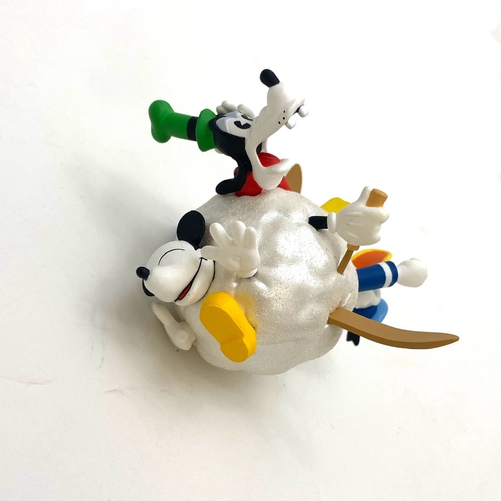 Hallmark Keepsake Mickey & Co. Goofy's Ski Adventure Christmas Ornament - Picture 4 of 4